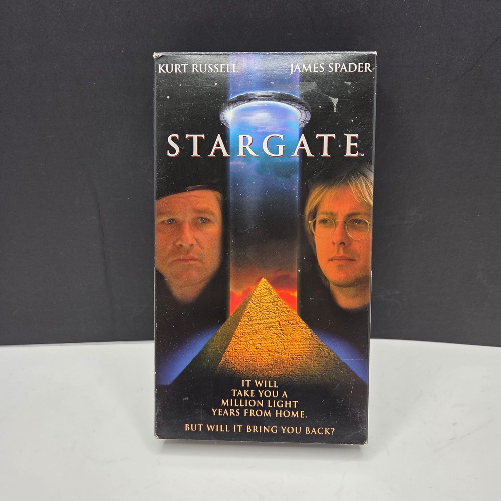 Stargate VHS Movie Kurt Russell James Spader 1994 Sci-Fi Live Entertainment VTG